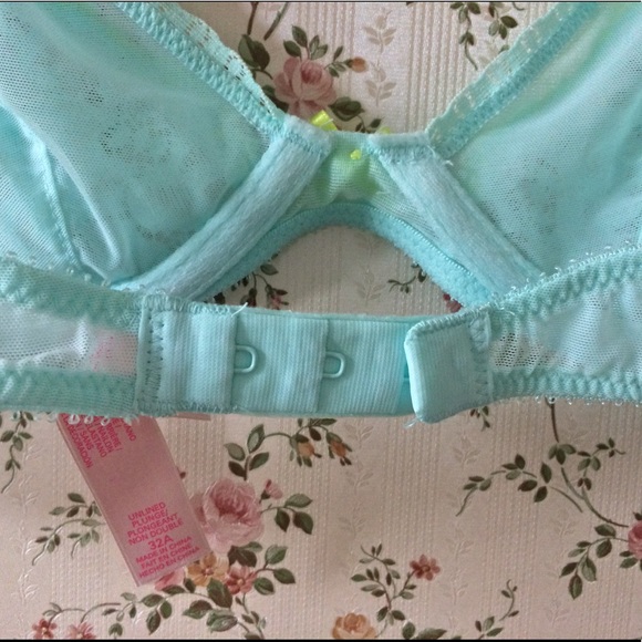 Victoria's Secret Light Blue Sheer Underwire Bra - Picture 3 of 8